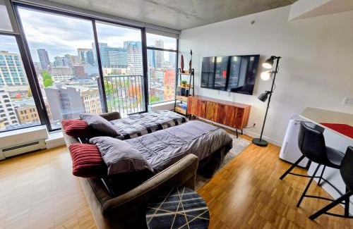 Gastown Apartment | Historic Downtown Escape