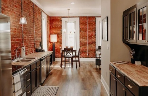 Iuka Apartment | Historic Downtown King Lofts B