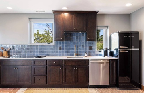Glenview House | Historic Gaffney House, Exclusive River Estate