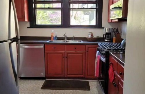 Grove Park- Sunset Apartment | Historic Grove Park Rental - Apt #2