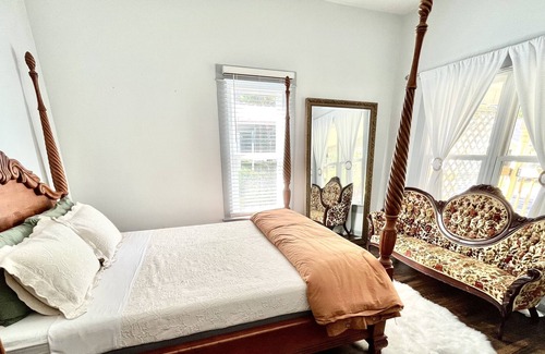 Clarksville House | Historic Home in Downtown Clarksville