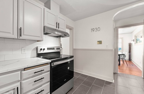 Vancouver House | Historic Home W/RV Hookups + HOT TUB