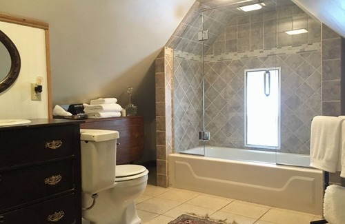 Fayetteville Hotel | Historic Inn located 2 miles from New River Gorge National Park