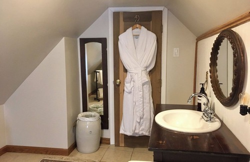 Fayetteville Hotel | Historic Inn located 2 miles from New River Gorge National Park
