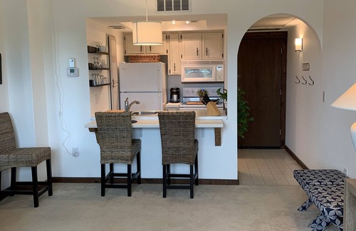 Venice Condo | Historic KMI Building - Condo, Park & Street View