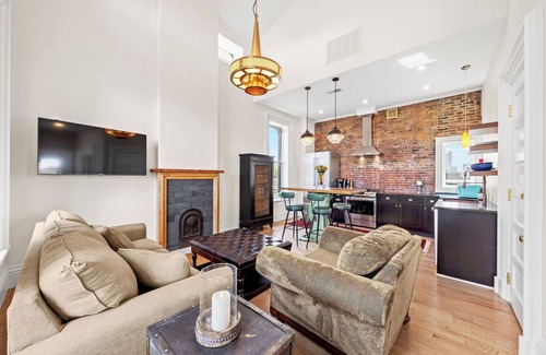 Cleveland House | Historic Landmark building in Cleveland's Superior Arts district.