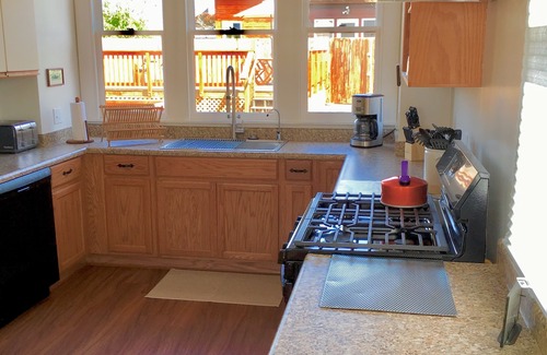Mendocino House | Historic Madiera House in the village of Mendocino