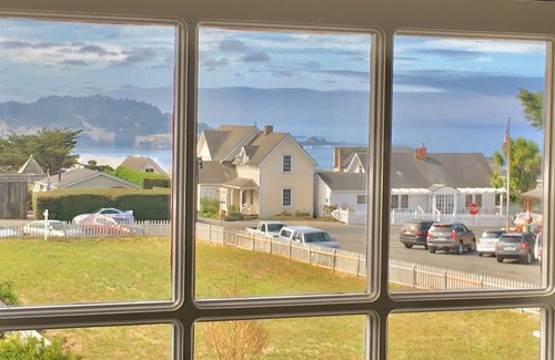 Mendocino House | Historic Madiera House in the village of Mendocino