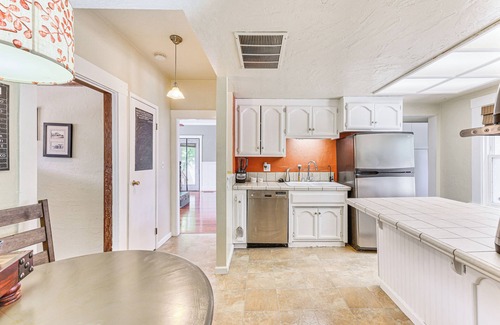 Napa House | Historic Napa Home w/Fenced Yard & Fire Pit!