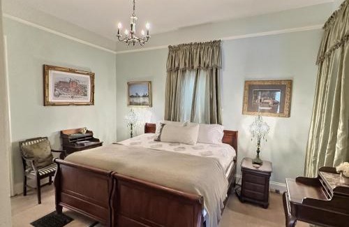 West Central Hotel | Historic Sion Bass Guest House