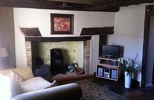 Trunch Cottage | Historic Thatched Cottage Close To The Coast