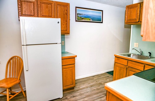 Chincoteague Condo | Historic Whealton House with full access to Waterside Inn facilites