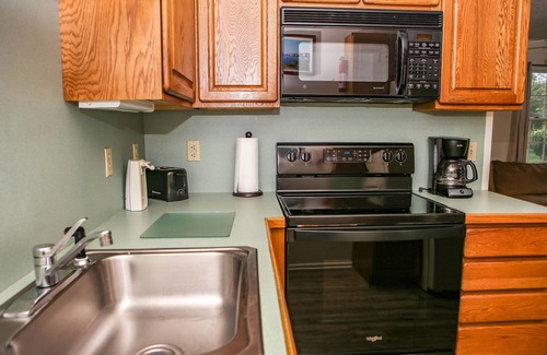 Chincoteague Condo | Historic Whealton House with full access to Waterside Inn facilites