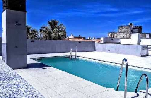 San Felipe Neri Apartment | Historical center flat with pool, tennis & parking