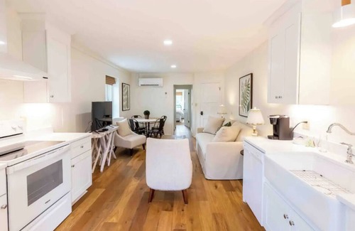 Blowing Rock Apartment | Historical Hotel, Main Street Blowing Rock