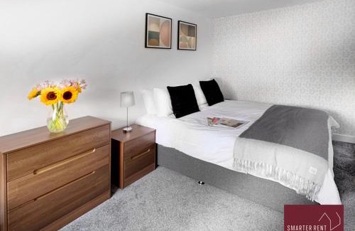 London Colney Apartment | Hitchin - St Anne's - 2 bed coach house & Parking