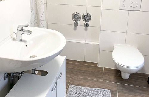 Bad Rappenau Apartment | Hn02 - Ferienwohnung mit Balkon und Dachterrasse in Bad Rappenau bei Heilbronn, 40 qm, 1 Schlafzimmer, Max. 3 Personen