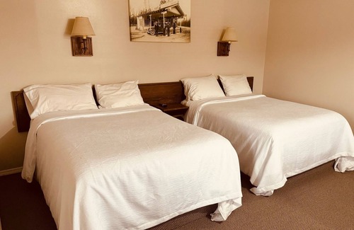 West Yellowstone Hotel | Ho Hum Motel
