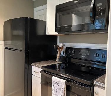 Port Orchard Apartment | Hobby farm with goats and views of horses