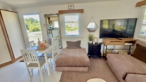 Paignton Resort | Hoburne Devon Bay Holiday Home Fresh Bright Rental - Home from home