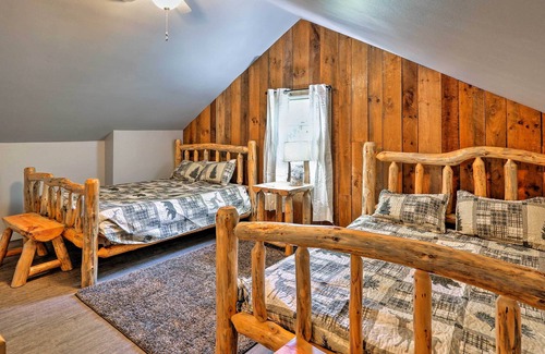 Logan Cottage | Hocking Hills Cabin w/Deck, Hot Tub & Pond!