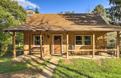 Logan Cottage | Hocking Hills Cabin w/Deck, Hot Tub & Pond!