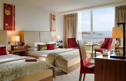 Athlone Hotel | Hodson Bay Hotel