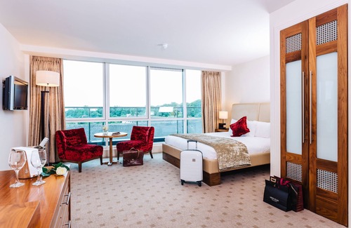 Athlone Hotel | Hodson Bay Hotel