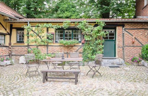 Zoutleeuw House | Hof ter Wallen