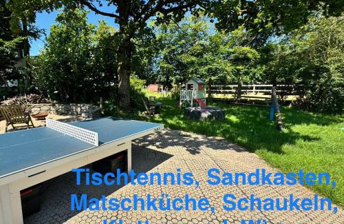 Monschau Apartment | Hof Vierzehnender im Hohen Venn - 70qm Fachwerk-Studio - grosses Wohn-Schlafzimmer mit Dachterrasse und Kaminofen - separate Küche - perfekt für Paare - Monschau - Eifel - Hunde willkommen - Islandpferde