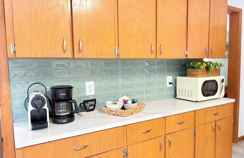 Norton Shores House | Hoffmaster Hideaway~ Near Hoffmaster State Park ~Pet Friendly~ Golf Course