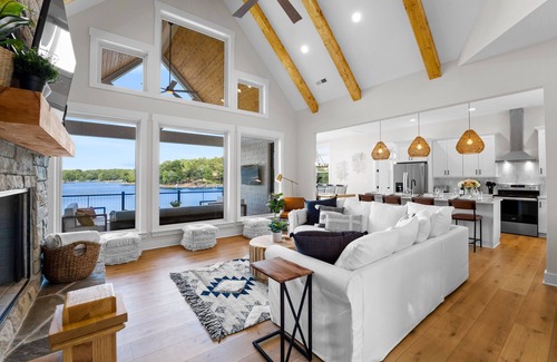 Mount Mourne House | Hogan Crest w/Heated Pool & Optional Boat Rental