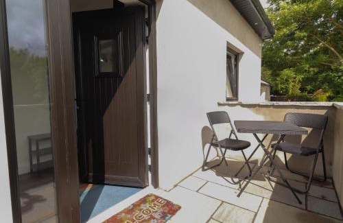 Ennistimon House | Hogans Cottage