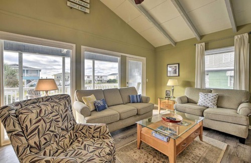 Holden Beach House | Holden Beach Family Abode - Steps to Ocean!