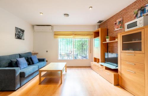 Doctor Barraquer-Grupo Renfe-Policlinico Apartment | Holi-Rent Esperanza