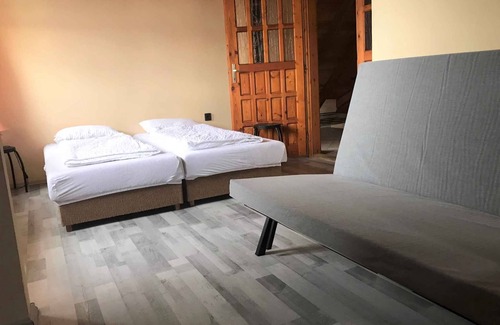 Balatonmariafurdo Apartment | Holiday apartment near the beach and city center