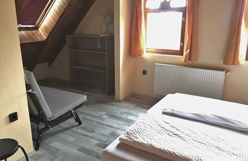 Balatonmariafurdo Apartment | Holiday apartment near the beach and city center
