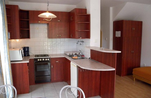 Balatonfoldvar Apartment | Holiday apartment child-friendly with internet and barbecue facilities