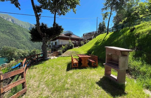 Pieve di Ledro Apartment | Holiday apartment with an outdoor pool