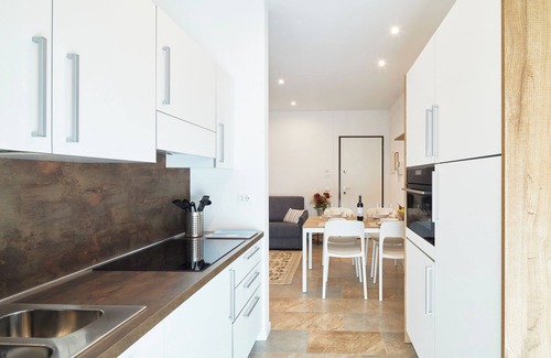Riva del Garda Apartment | Holiday Apartment "Iris" close to Lake Garda with Wi-Fi & Garden