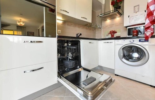 Prado - Republique Apartment | Holiday apartment Cannes for 1 - 3 persons with 2 bedrooms - Holiday apartment in one or multi-famil