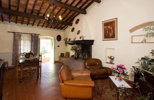 Capannoli Apartment | Holiday apartment Capannoli for 1 - 10 persons with 3 bedrooms - Row house
