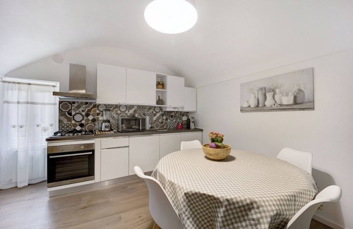 Soldano Apartment | Holiday Apartment 'Dolce Soggiorno - Soldano' with Sea View, Terrace & Wi-Fi