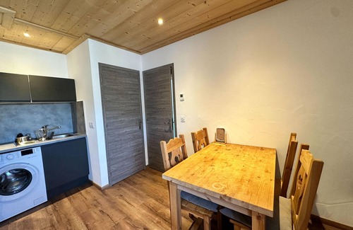 Seez Apartment | Holiday Apartment 'Fleur 5' in Séez