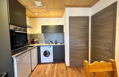 Seez Apartment | Holiday Apartment 'Fleur 5' in Séez