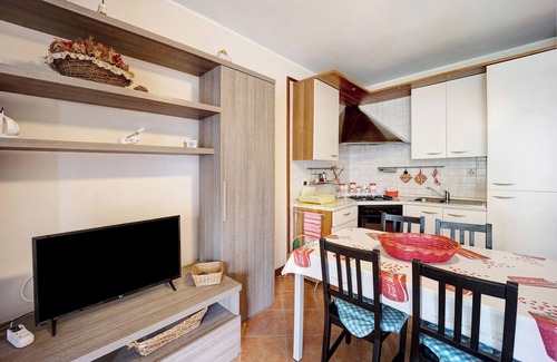 Marina di Andora Apartment | Holiday Apartment Giosy's Home close to the Beach with Shared Terrace