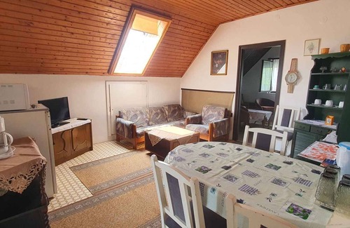 Balatonbereny Apartment | Holiday apartment with Wi-Fi and air conditioning