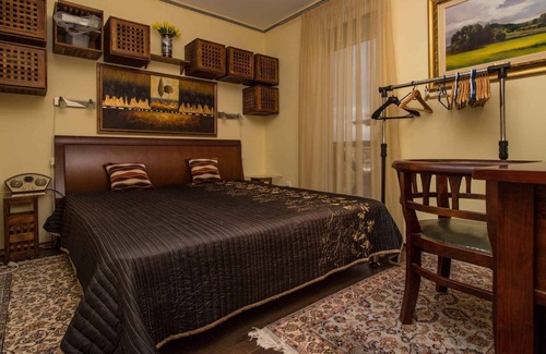 Balatonoszod Apartment | Holiday apartment right on the water with air conditioning and washing machine