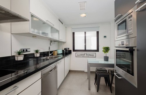 Poligono Alameda Apartment | Holiday apartment in Málaga city center