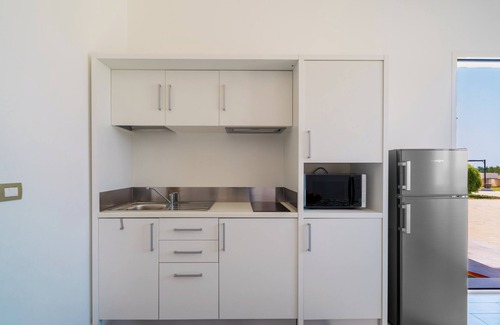 Galatone Apartment | Holiday Apartment "Le Scuderie 1" with Shared Pool, Shared Terrace & Wi-Fi
